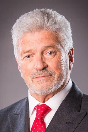 Rui Mendes as João Eduardo in Cinzas