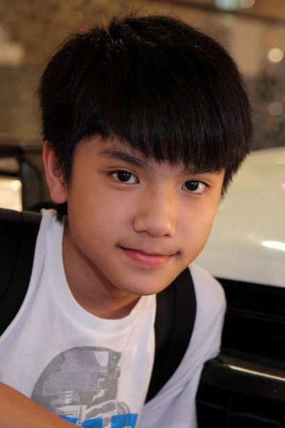 薛立賢 as Kwong Kid in Wait 'Til You're Older