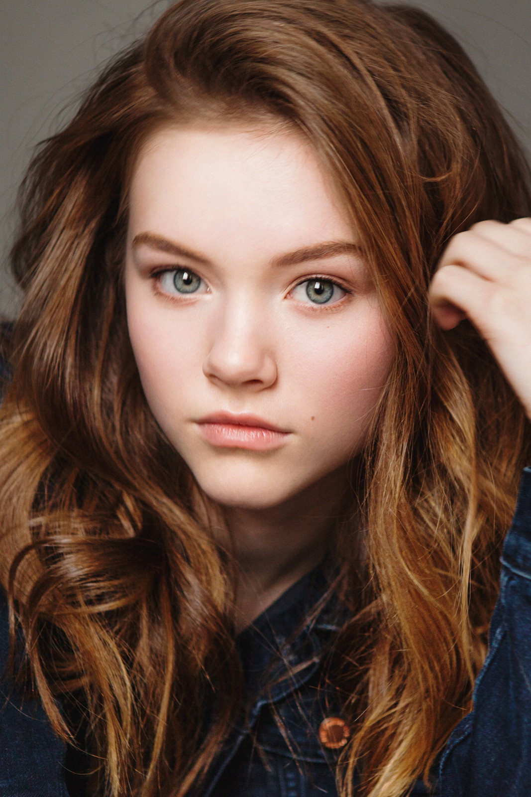 Brielle Robillard as Maddy in Lighten Up