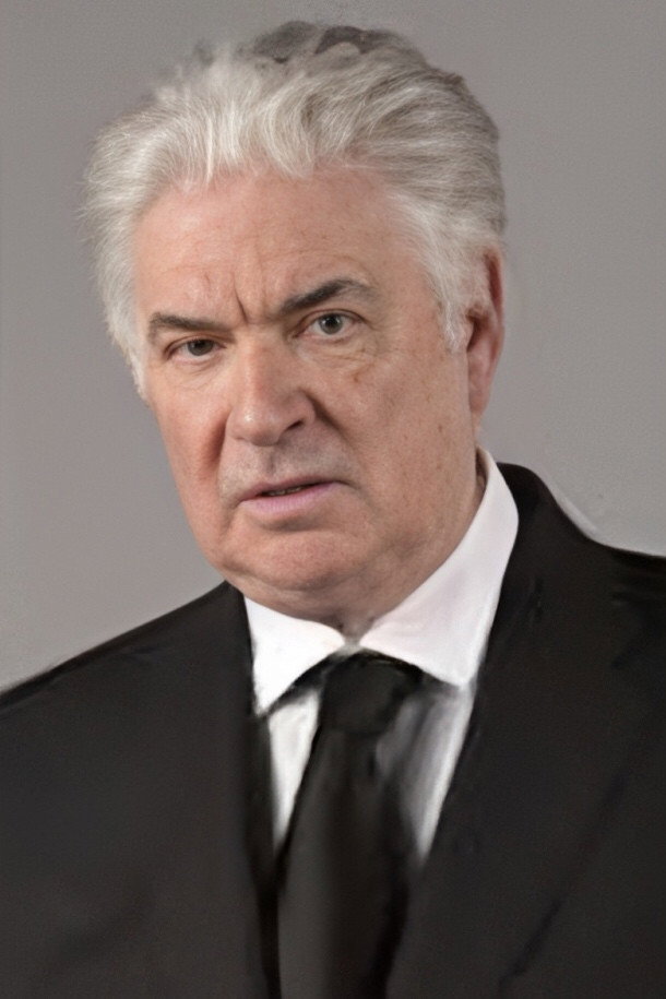 Mário Jacques as Fábio Sardi in Telhados de Vidro