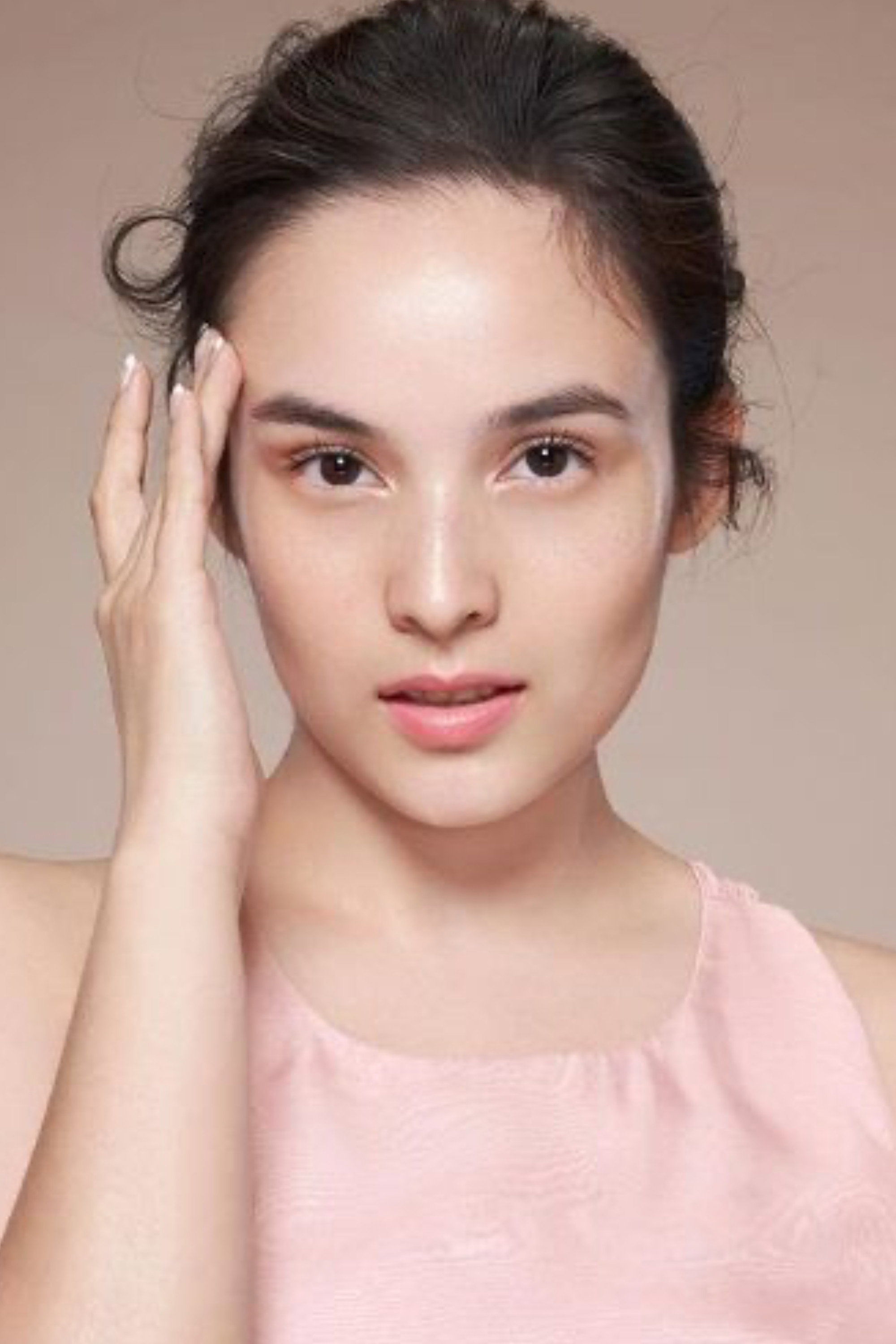 Chelsea Islan as Bintang Howard Bornstein in What An Annoying Neighbour!