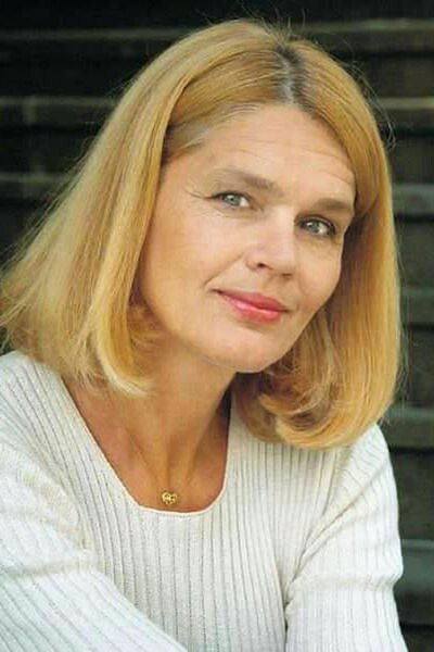 Joanna Kasperska as Joasia in I Hate Mondays
