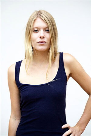 Jéromine Chasseriaud as Lola Lagrange in Foudre