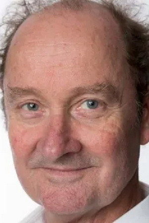 Paul Blackwell as Paulus in Dr. Plonk