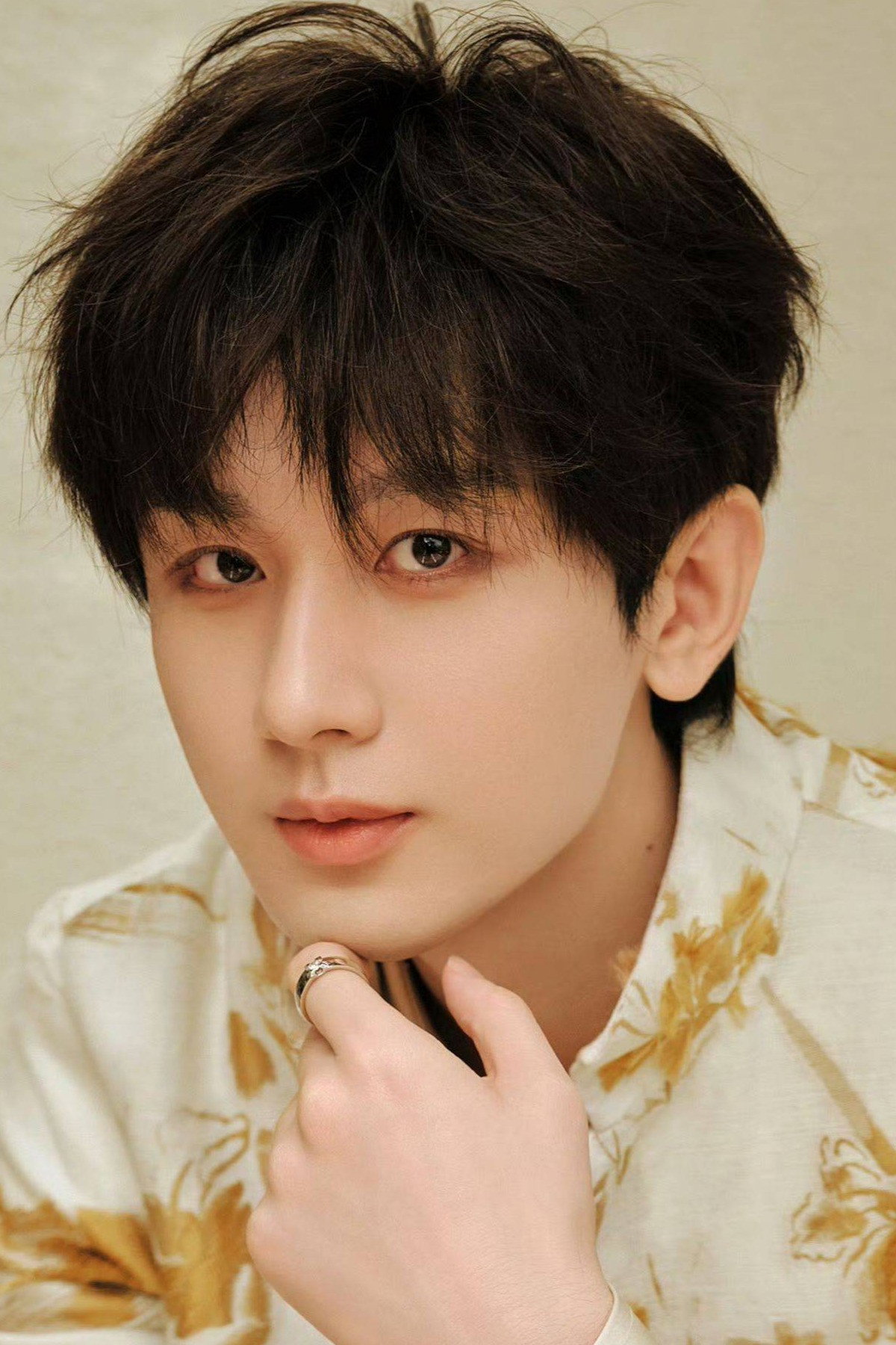成毅 as Yu Sifeng in Love and Redemption