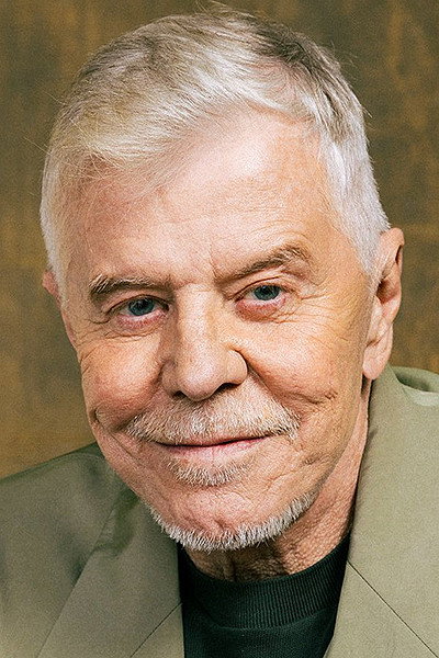 Miguel Falabella as João Silvério Antunes in O Outro