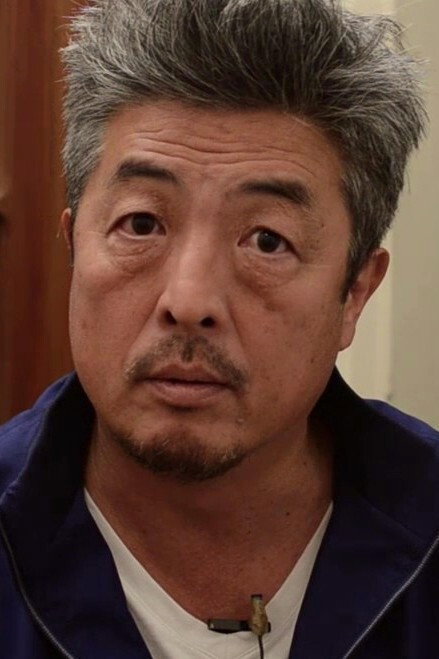 Chang Sung Kim as Sr. Kim in La Salada
