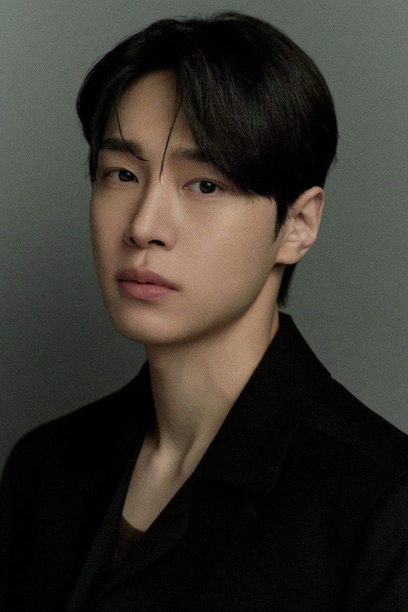 강유석 as Jang Tae-chun in Payback: Money and Power