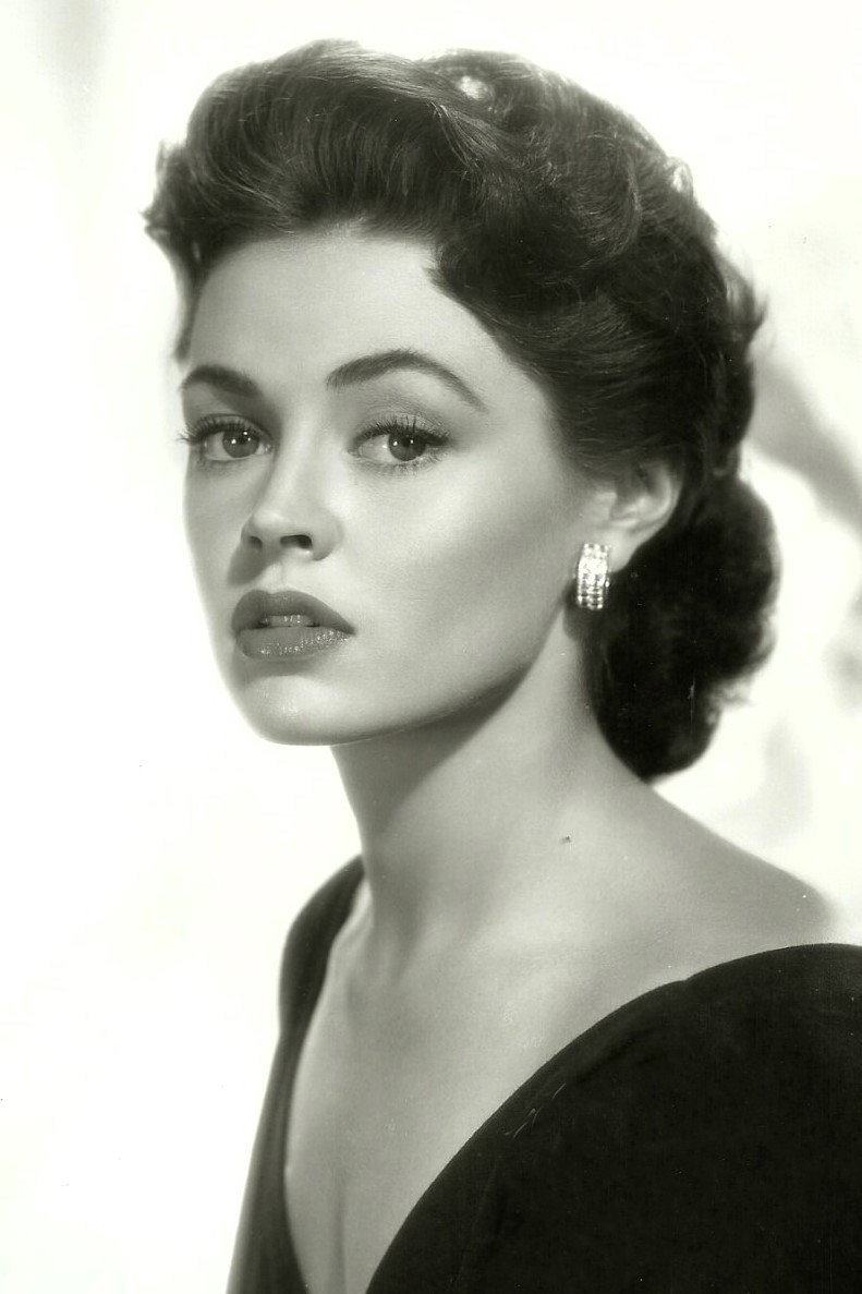 Barbara Darrow as Jody Simms in The Monster That Challenged the World