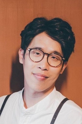 錢俞安 as Rookie Screenwriter / Jia Hao in Out of Nowhere