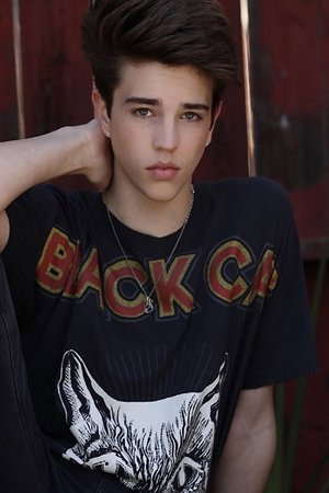 Seth Lee as Caleb in The Circle