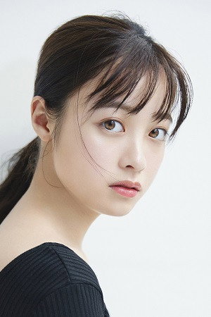橋本環奈 as Kyoko Hayakawa in From Today, It's My Turn!!