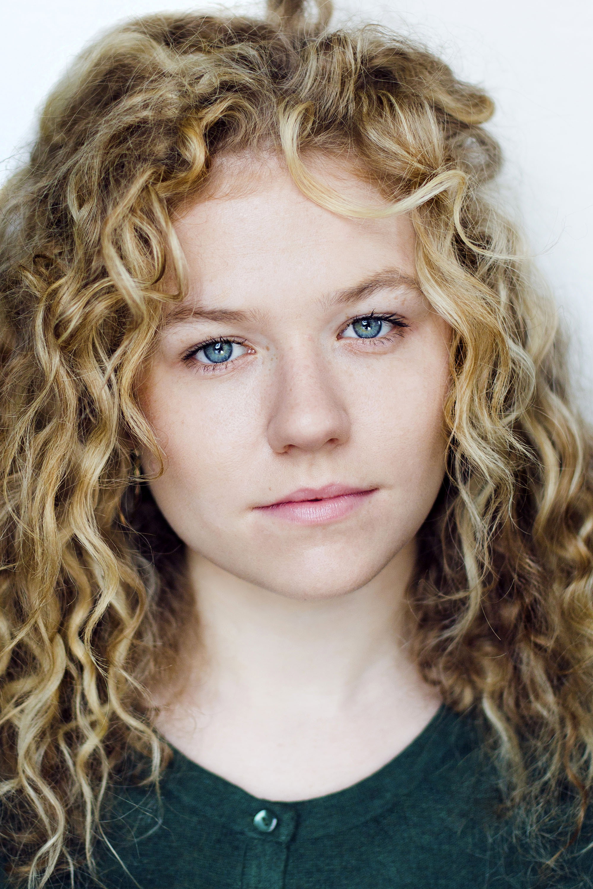 Sally Messham as Samantha Stobbart in The Hunt for Raoul Moat