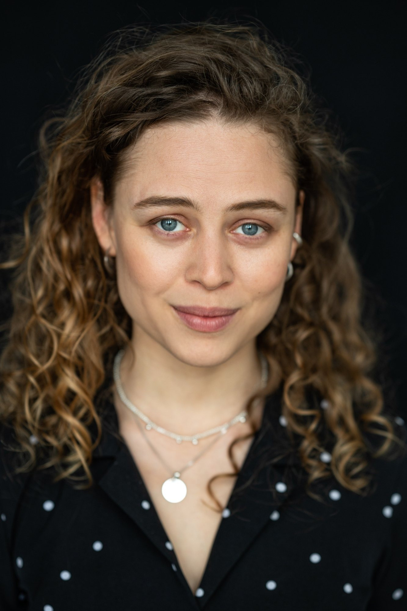 Дарія Творонович as Eva in Lost in Kyiv