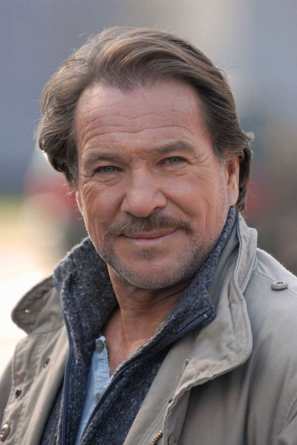 Götz George as Carl Morlock in Morlock