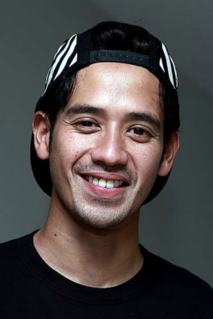 Tarra Budiman as Radit in Water & Fire