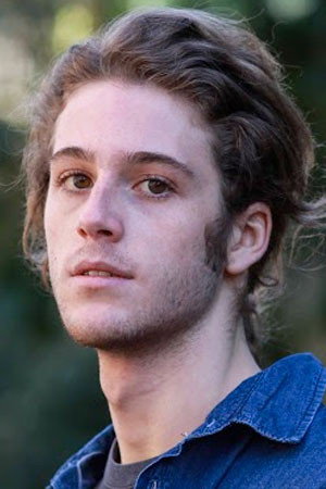 Emanuele Macone as (voice) in Succede in una notte