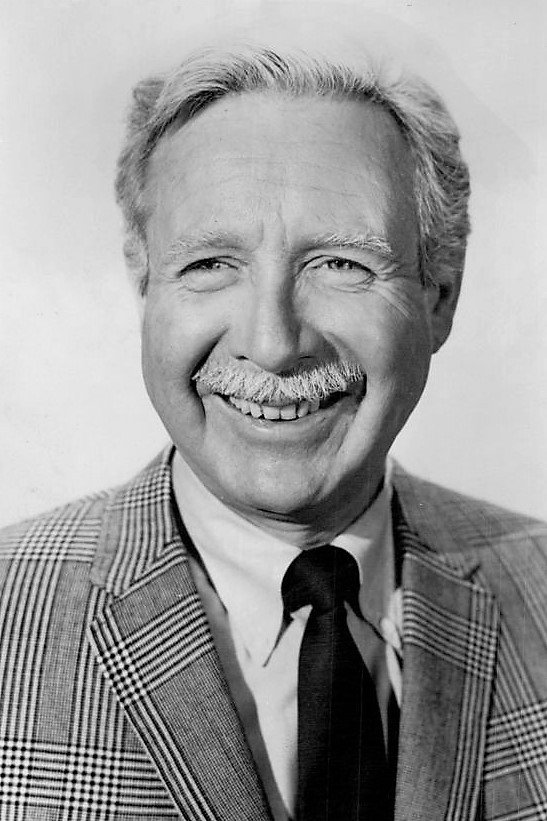 Arthur O'Connell as Pop Kwimper in Follow That Dream