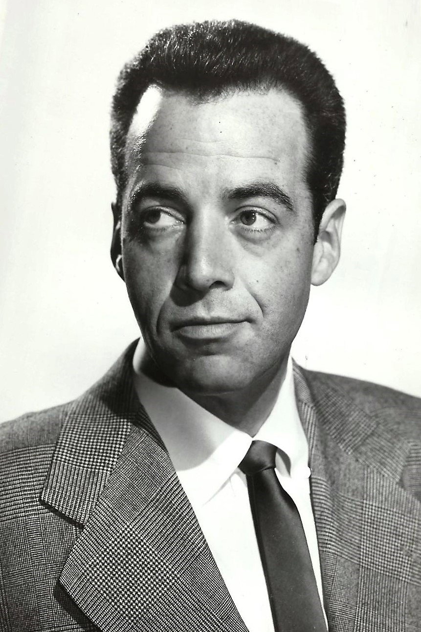 Gerald Mohr as Christopher Storm in Foreign Intrigue