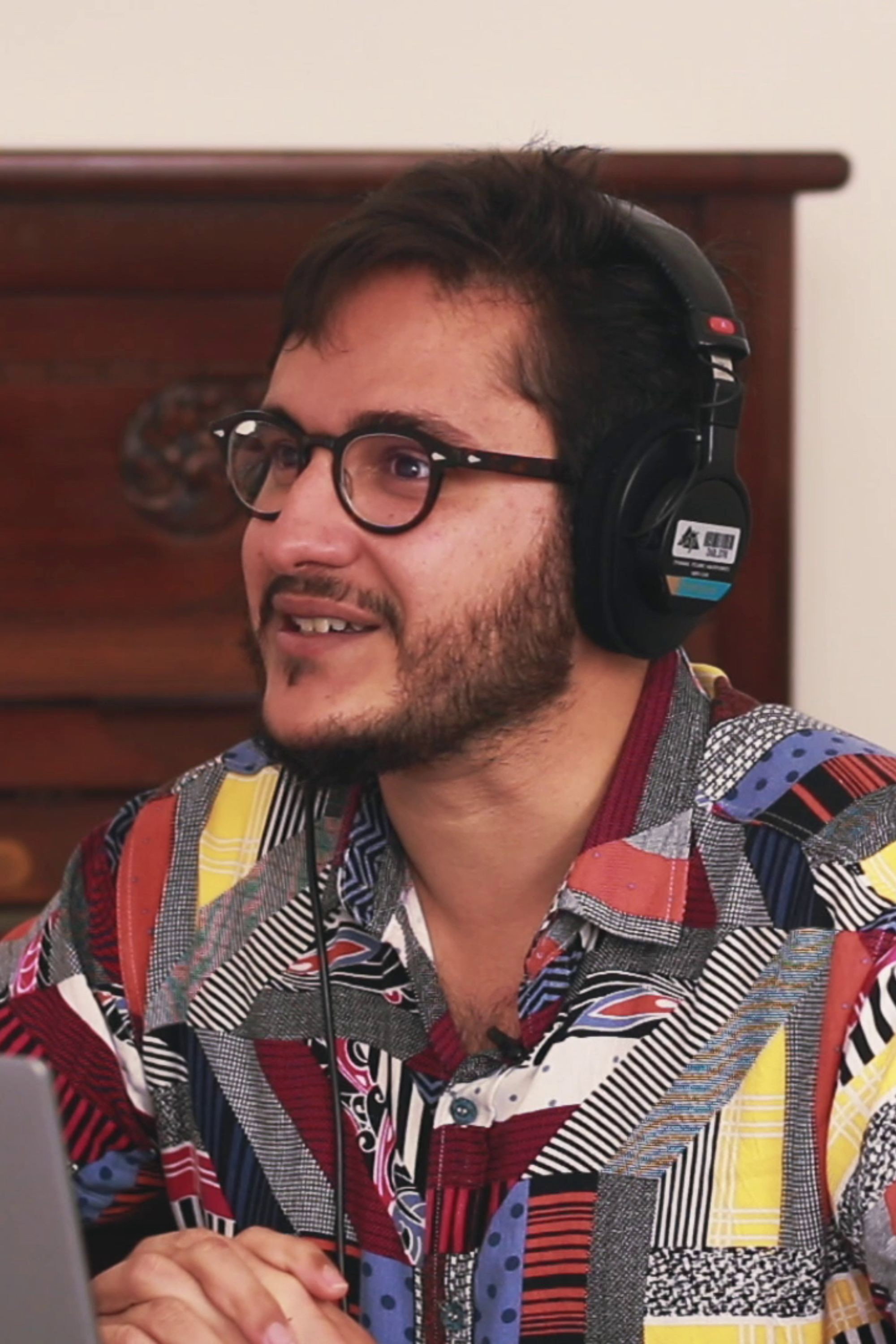 Henrique Vaz as Convidado in Dobradiça Entrevista