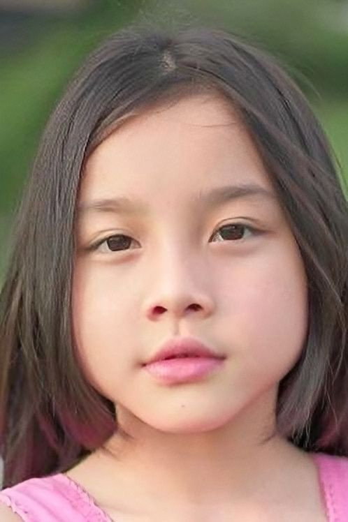 Keetapat Pongruea as Jing Jai in Tootsies & The Fake