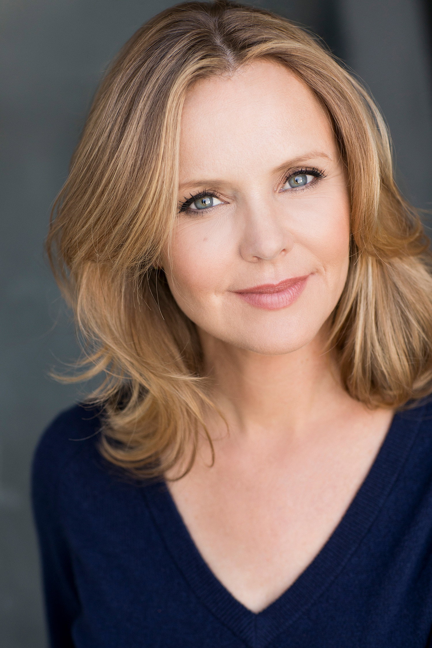 Sarah Aldrich as Catherine Winters in The Phantom Eye