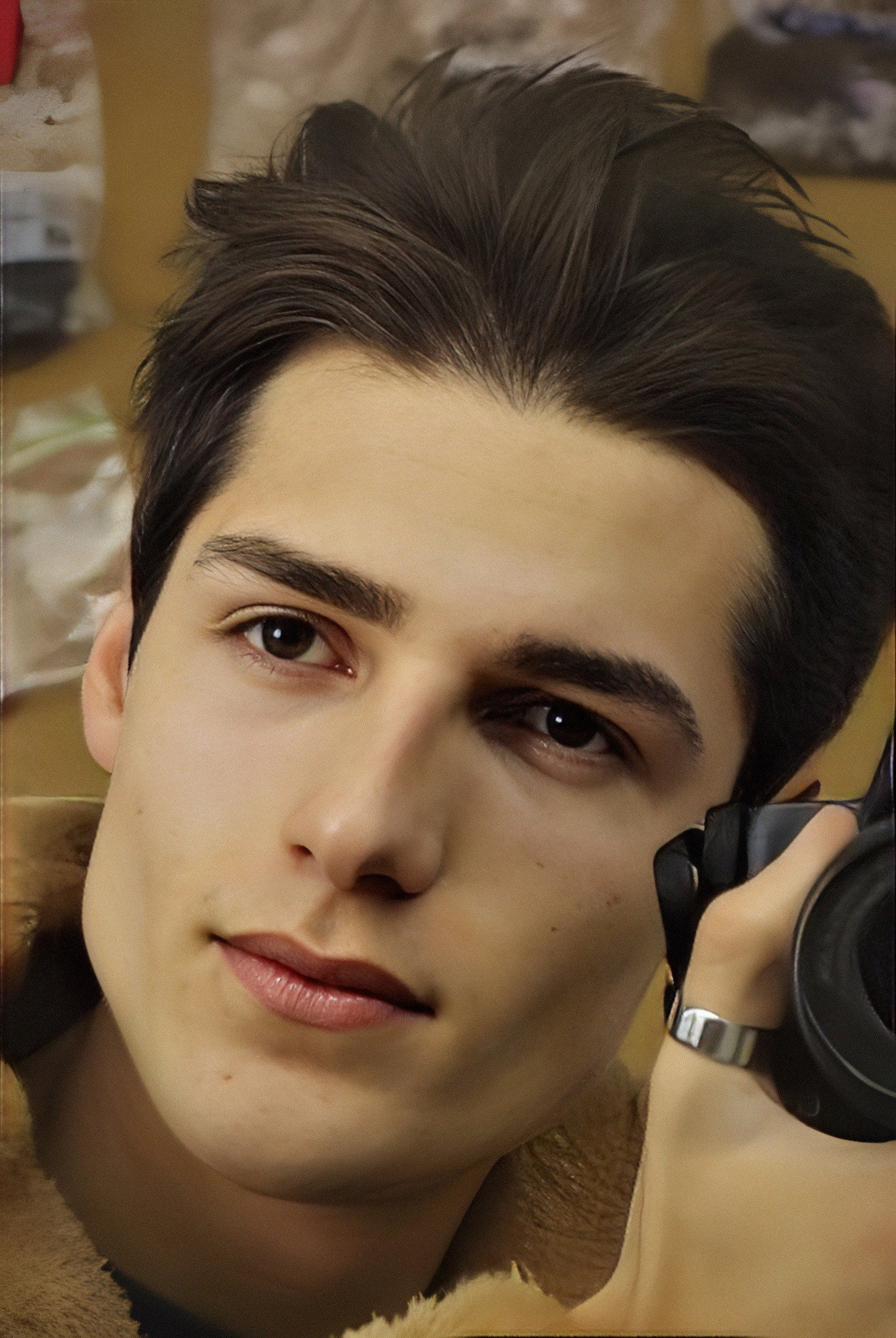 Juan Pablo Fuentes as Lucas Montessori in Bandidos