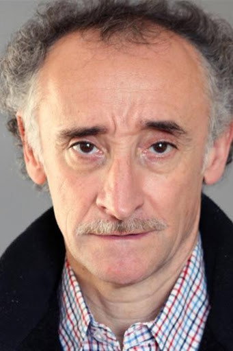 Michel Crémadès as Robert in Un petit miracle