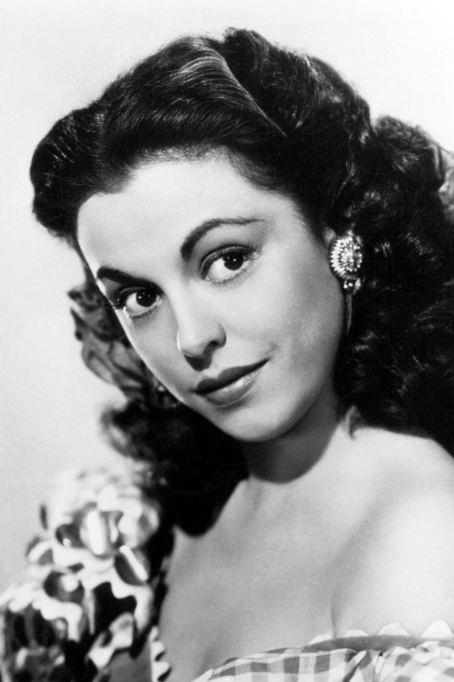Estelita Rodriguez as Elena in Tropic Zone