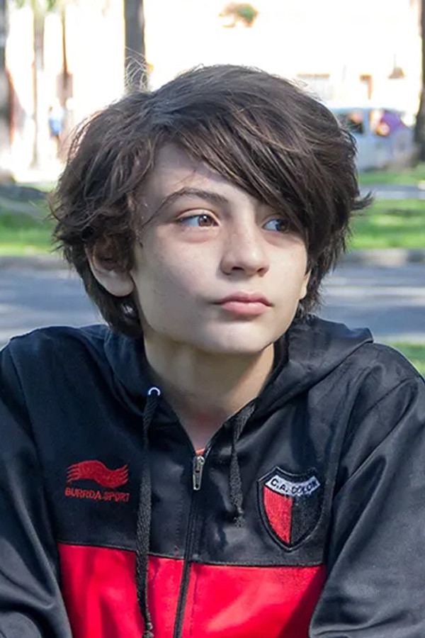 Vito Contini Brea as Damián in Rhino