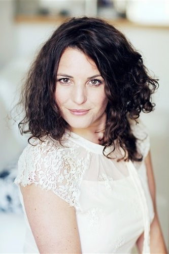 Maud Le Guénédal as Librarian (voice) in I Lost My Body