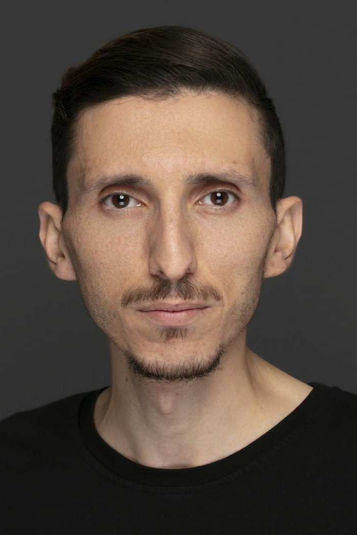 Emrullah Çakay as Munipicial Worker in Doubt