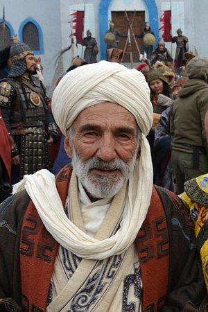 Раджабали Хусейнов as mulla in The Golden Horde
