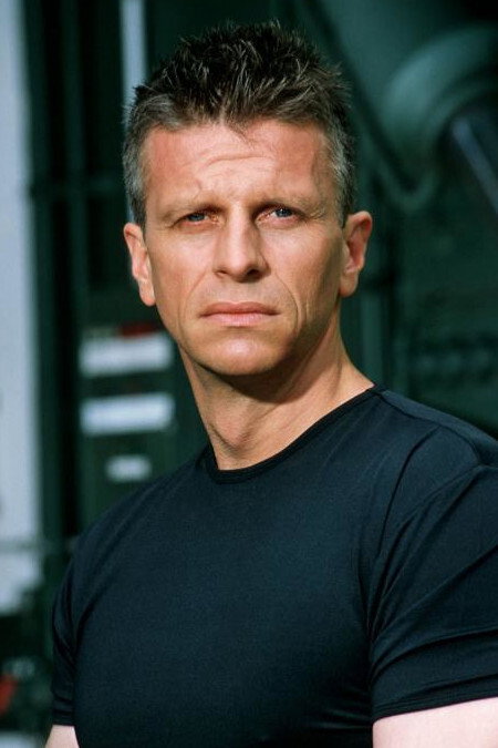 Dirk Heinrichs as Leonard Winkler in Die Sitte