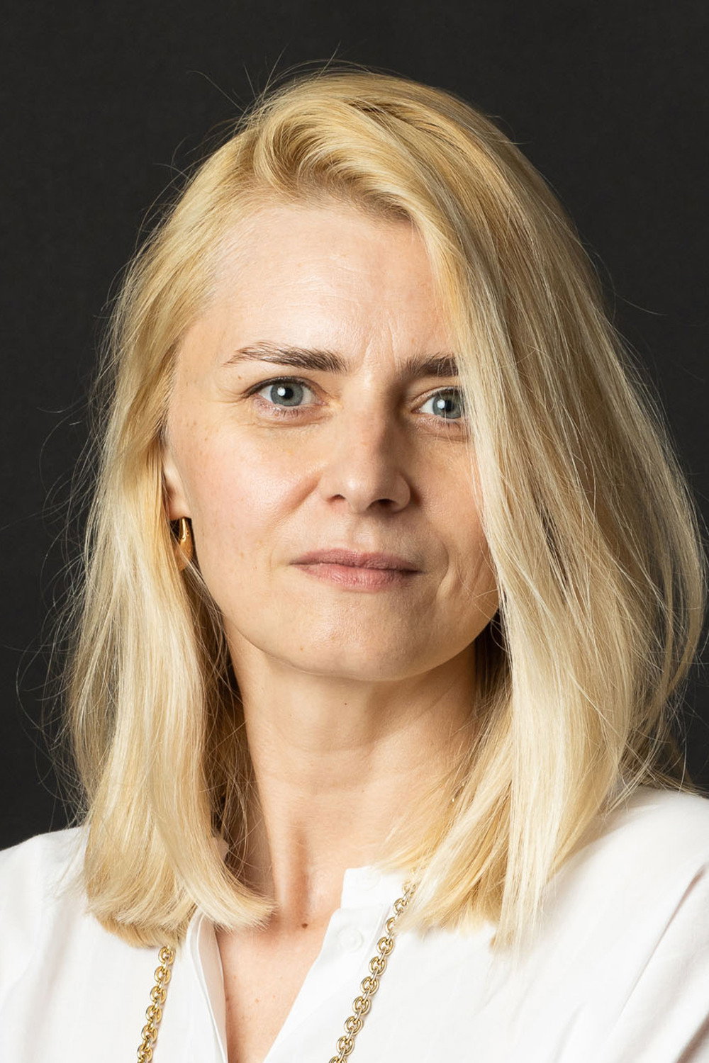 Maria Popistașu as Raluca in Tuesday, After Christmas