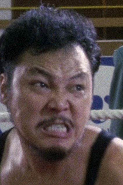 鄧泰和 as Bodyguard in The Roar of the Vietnamese