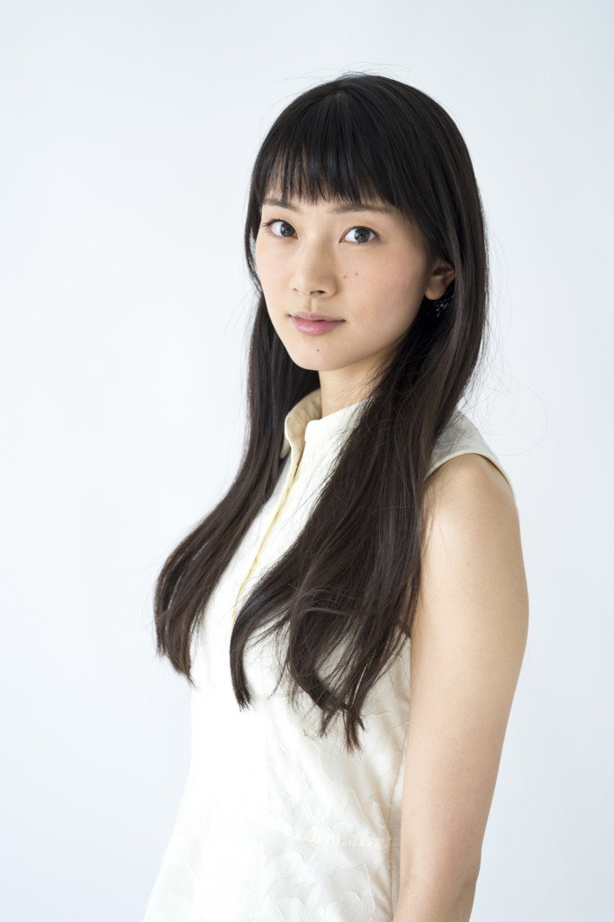 Mizuki Watanabe as Abe in Wakako Zake