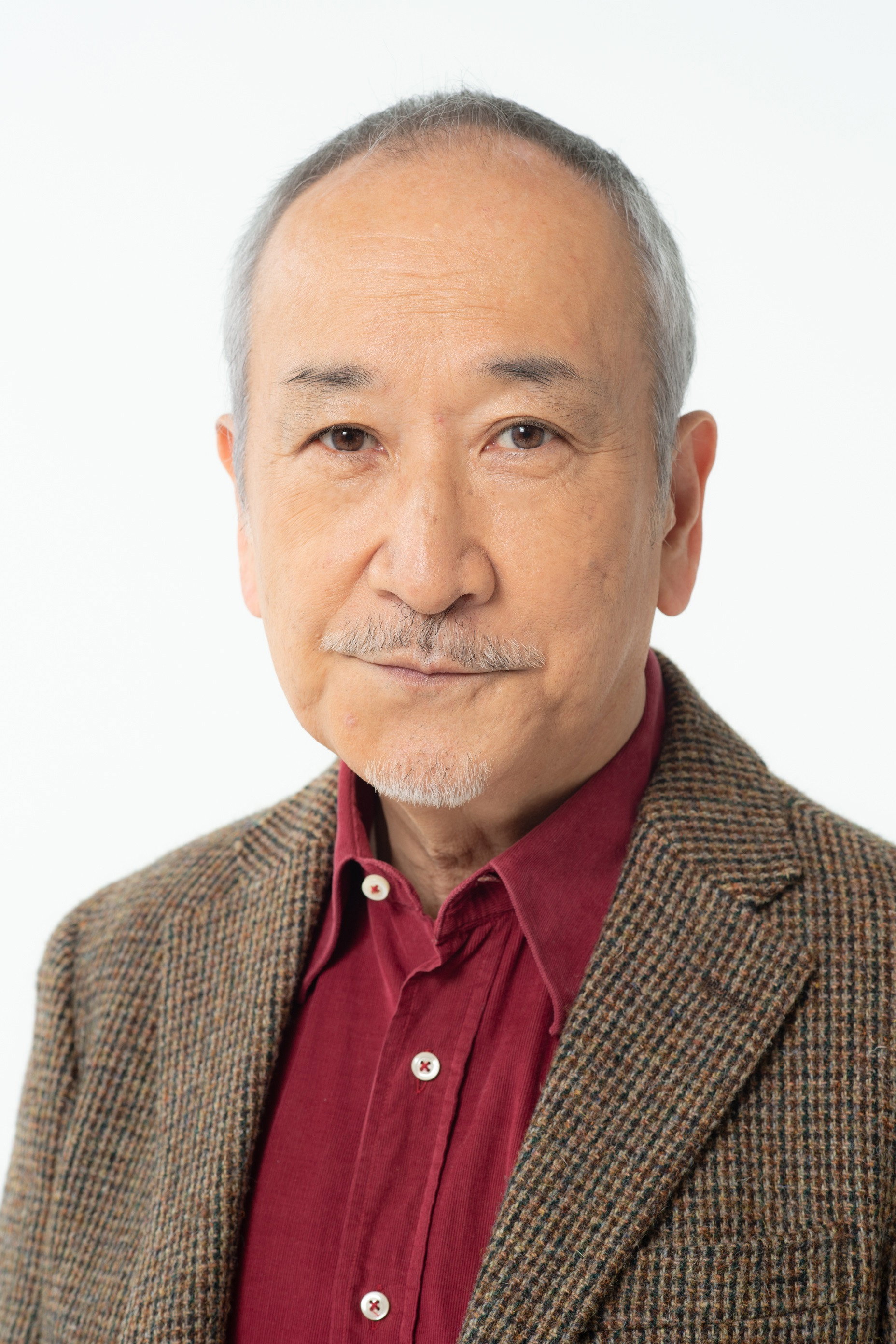 木場勝己 as Okamoto in Moon and Thunder