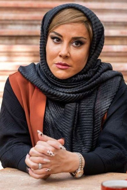 Asha Mehrabi as Farwzan in Fereshteh's Sin