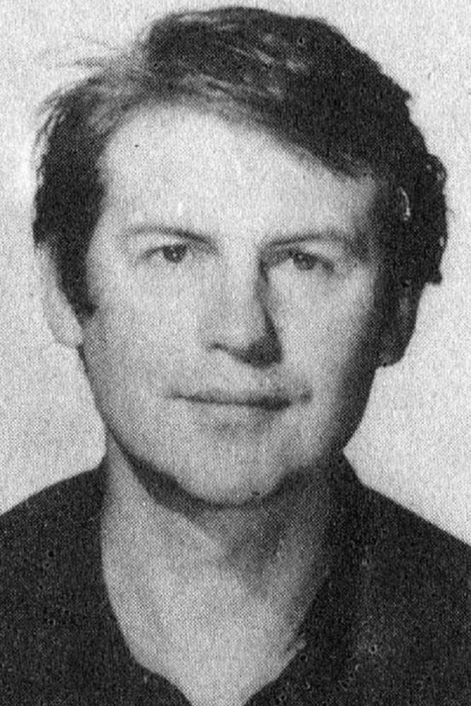Филимон Сергеев as радист Павел in The Evil Spirit of Yambuy