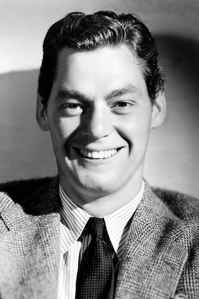 Johnny Weissmüller as Tarzan in Tarzan's New York Adventure