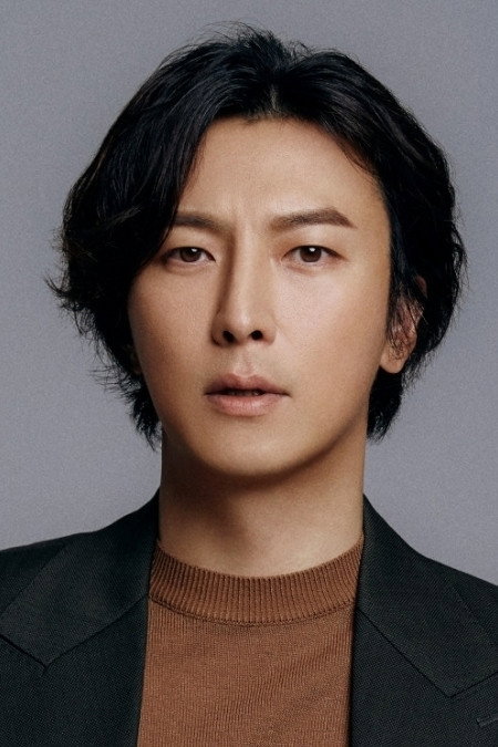 박건형 as Lee Jung-do in When Spring Comes