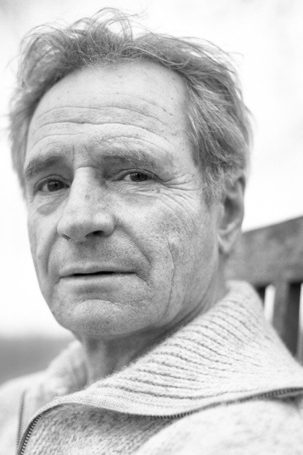 Frank Groothof as Narrator/Odysseus/Telemachus/Eénoog/Poseidon/Zeus/Hofdame/Penelopeia in The Homecoming of Ulysses