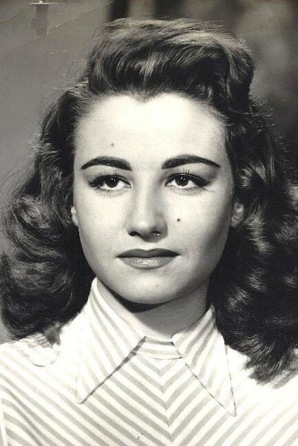 María Luz Galicia as María in The Shadow of Zorro