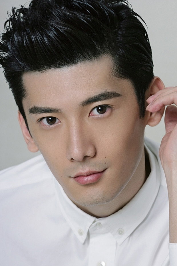 劉芮麟 as 朱厚照 in Royal Highness