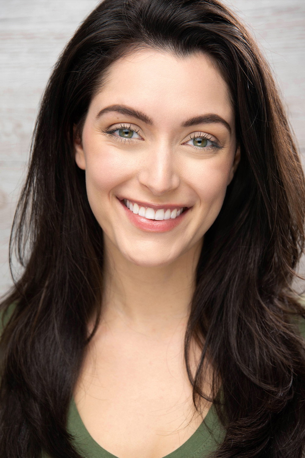 Rhianna Radick as Samantha in Second Thoughts
