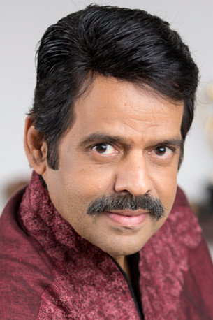 Balachandra Menon as Jayaprakash (J P) in April Pathonpathu