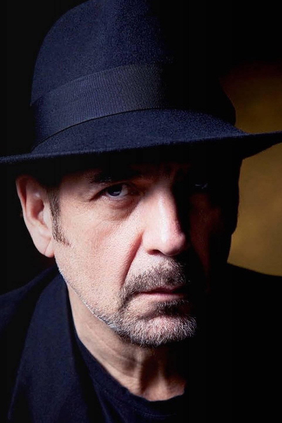 Gabriel Beristain as Self in The Blood Pact: The Making of 'Blade II'