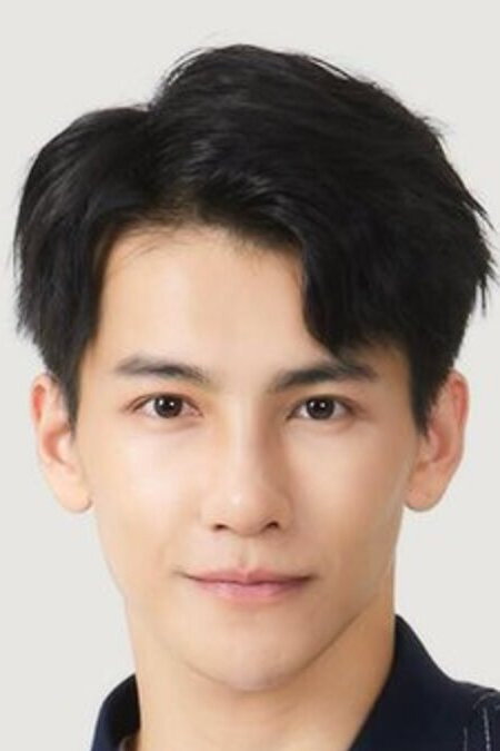 張又瑋 as Yuan Jun Dao in Because of You