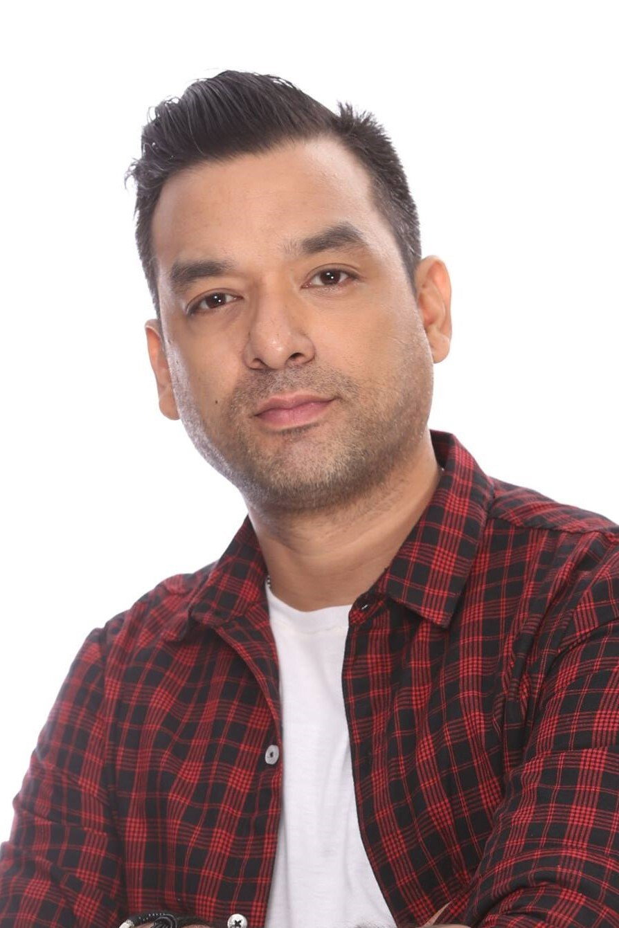 Bernard Palanca as Rafa Villaflor in Ngayon at Kailanman